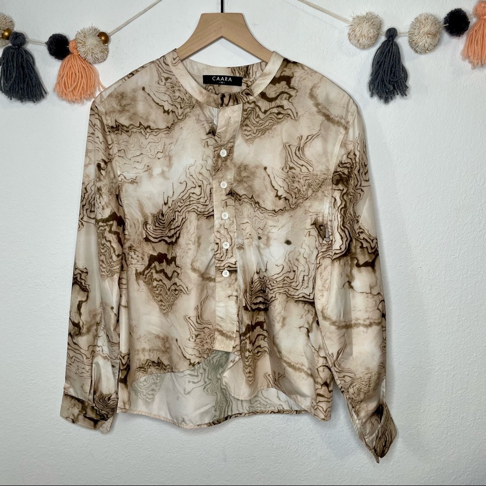 Anthropologie CAARA Tan Marbled Button Down Long Sleeve Top Size XS - Picture 2 of 9